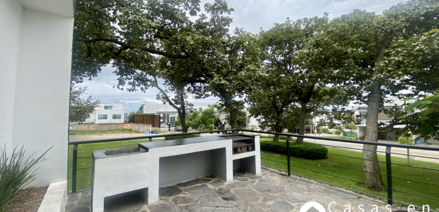 Casa en Venta – Madeiras II, Zapopan