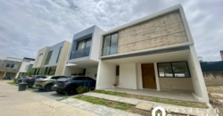 Casa en Venta – Madeiras II, Zapopan
