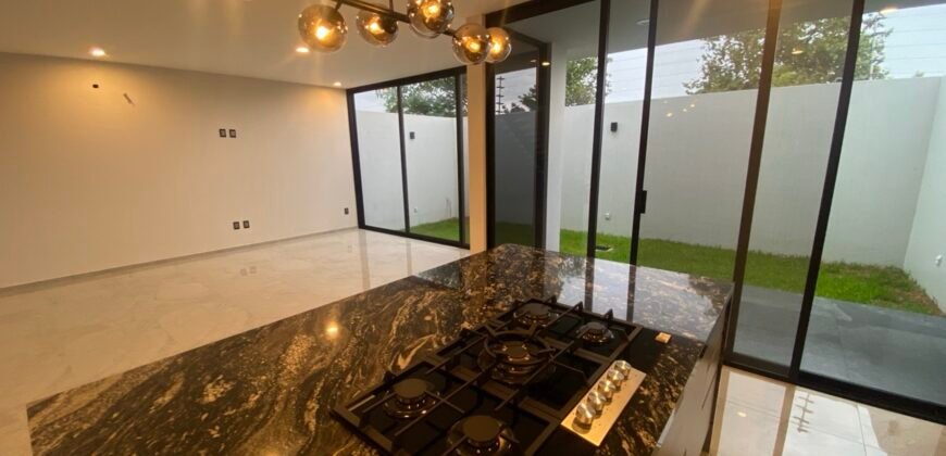 Casa en Venta en Coto la Almena – Casa Fuerte, Tlajomulco de Zúñiga