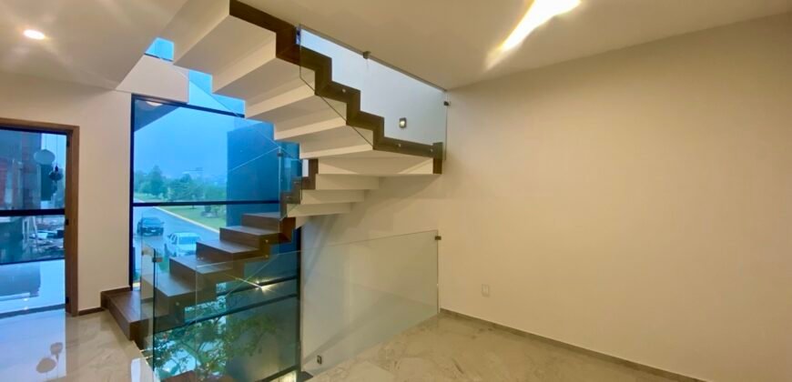 Casa en Venta en Coto Baluarte – Casa Fuerte, Tlajomulco de Zúñiga