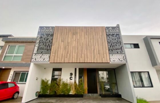 Casa en Venta en Bosques Cedros Residencial,  Tlajomulco de Zúñiga
