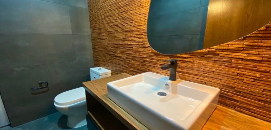 Casa en Venta en Bosques Cedros Residencial,  Tlajomulco de Zúñiga