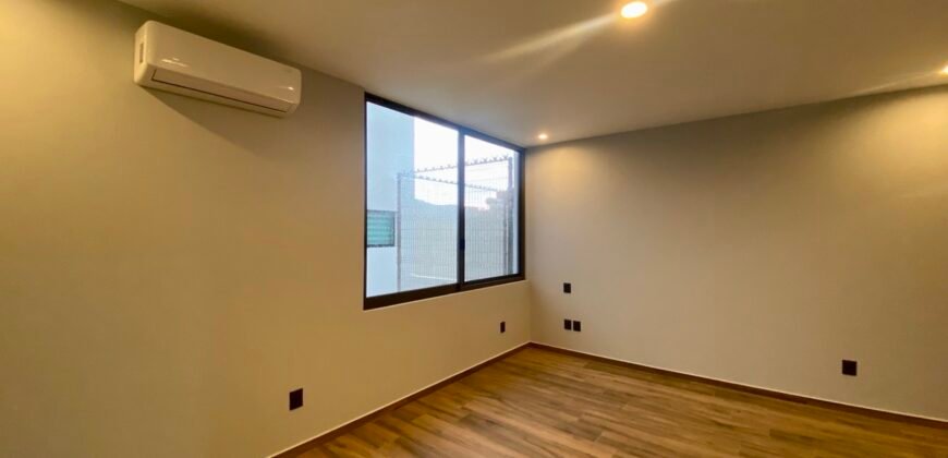 Casa en Venta en Bosques Cedros Residencial,  Tlajomulco de Zúñiga