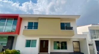 Casa en Venta en Coto el Fuerte – Casa Fuerte, Tlajomulco de Zúñiga