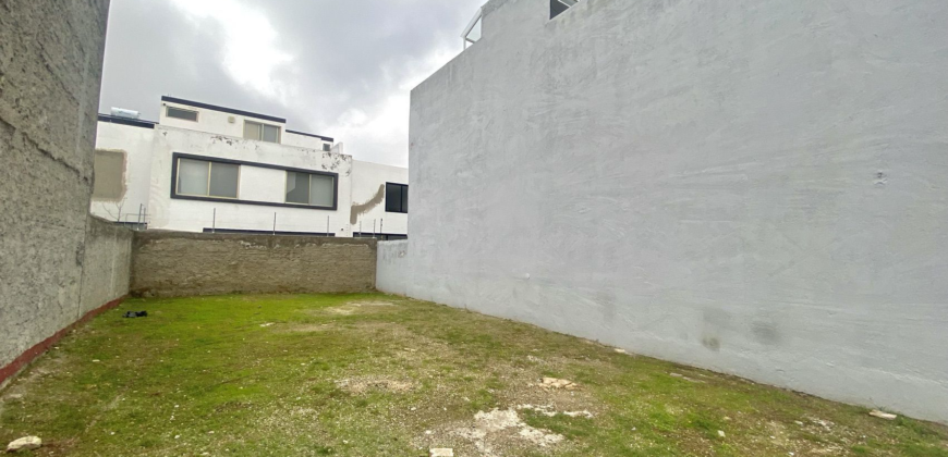 Terreno en Venta en Bosques Cedros Residencial, Tlajomulco de Zúñiga