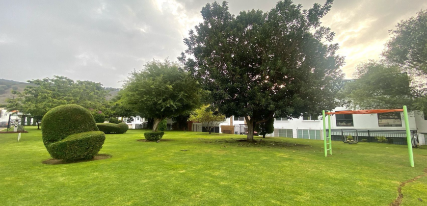 Terreno en Venta en Bosques Cedros Residencial, Tlajomulco de Zúñiga