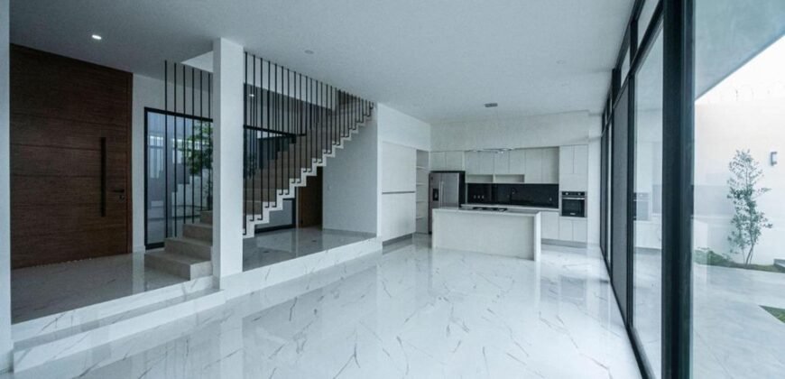 Casa en Venta en Paseo Solares Residencial Zapopan