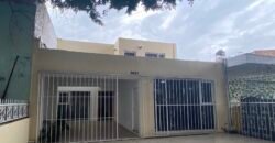 Casa en Venta en Oblatos, Guadalajara