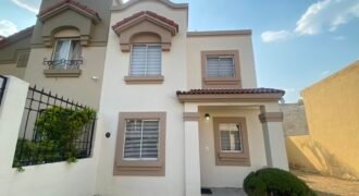 Casa en Venta Paseos De Santiago, Coyula