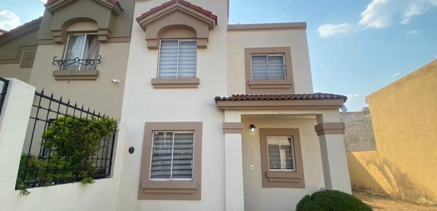 Casa en Venta Paseos De Santiago, Coyula
