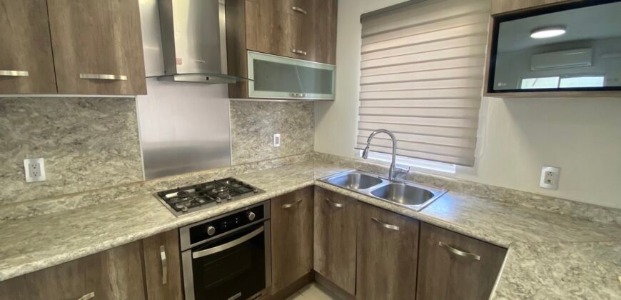 Casa en Venta Paseos De Santiago, Coyula