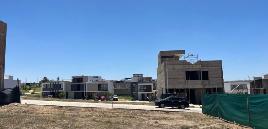 Terreno en Venta en Valle Imperial, Zapopan