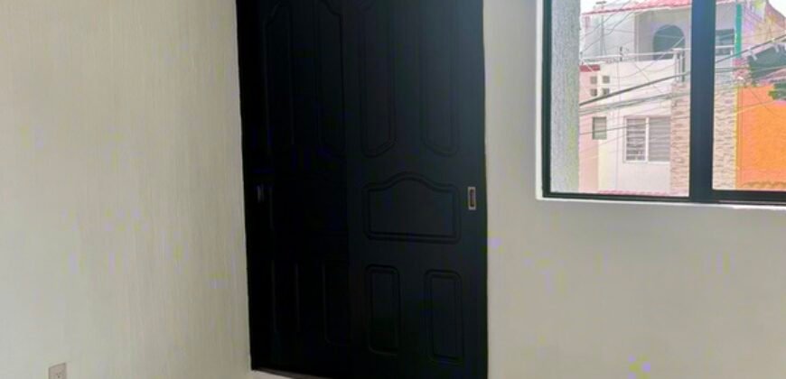 Casa en venta en balcones de Santa María